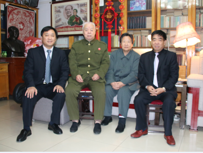 董文增、许克华和李讷